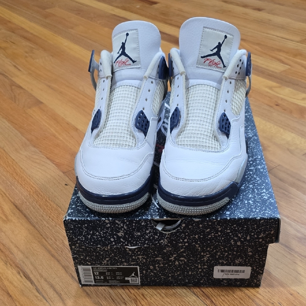 Jordan 4 Navy's